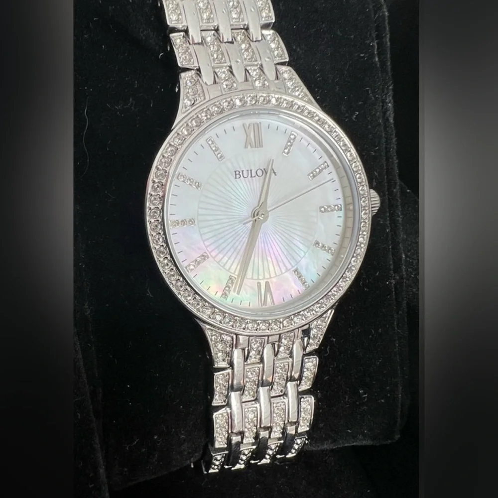 Bulova Swarovski Crystal Ladies Watch Mother of Pearl Face Gorgeous New w/o Tags